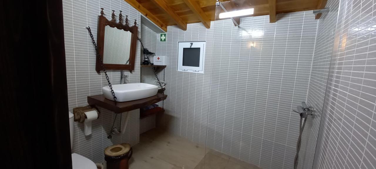 Santa Bárbara Casa Da Bisa - Santa Maria - Acores מראה חיצוני תמונה